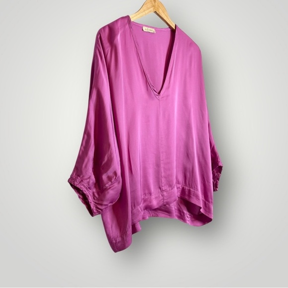 Stark X Satin Blouse V Neck 3/4 Dolman Sleeve Womens Size Small Relaxed Evening - Picture 3 of 10